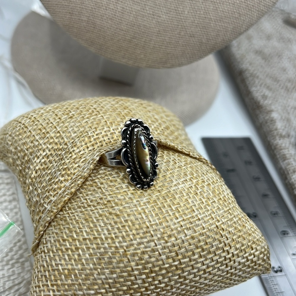 🌵 Vintage Sterling Silver Navajo-Style Abalone Ring - Size 5 - Picture 11 of 13